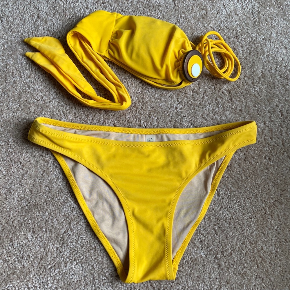 Yellow Bikini - Picture 4 of 8